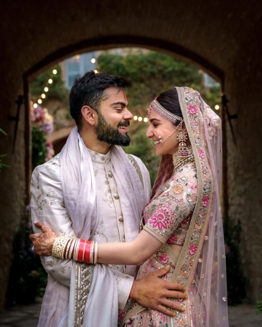 Anushka Sharma flaunts her dashing small chura at her wedding