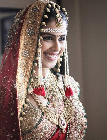 Gengenelia D' Souza's Wedding Chura would give colors to your wedding